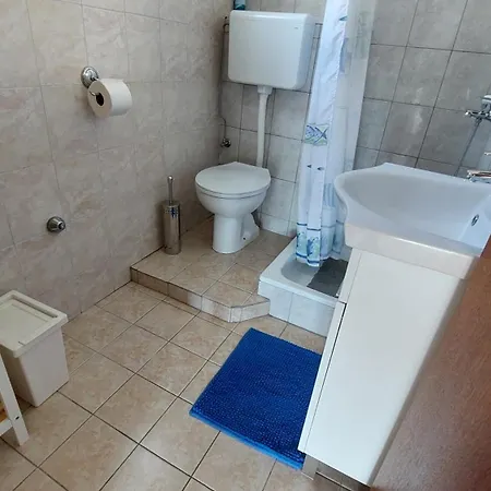 Apartment Lilly بريمونتيرا