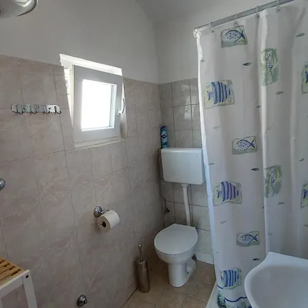 Apartment Lilly شقة بريمونتيرا